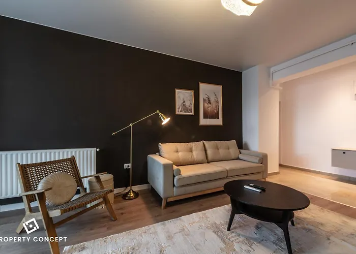 Near Unirii Square & Old Town Apartment