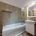 아파트 Near Unirii Square & Old Town