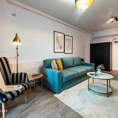 Near Unirii Square & Old Town Apartment
