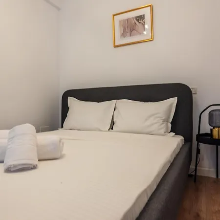 Apartment Near Unirii Square & Old Town Bucharest