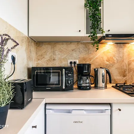 Near Unirii Square & Old Town Apartment