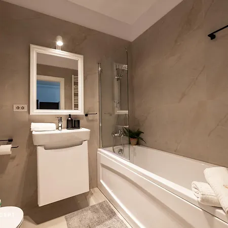 Near Unirii Square & Old Town Apartament Bukareszt