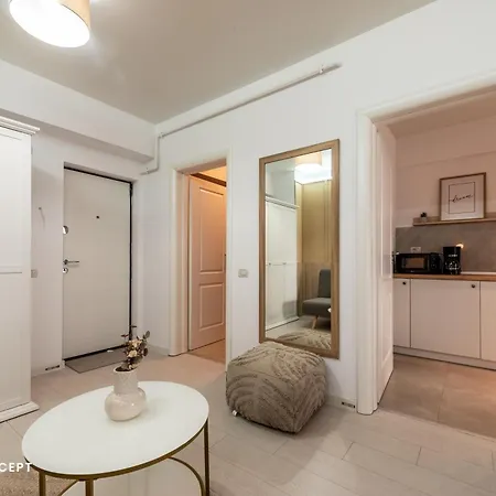 Near Unirii Square & Old Town * Βουκουρέστι