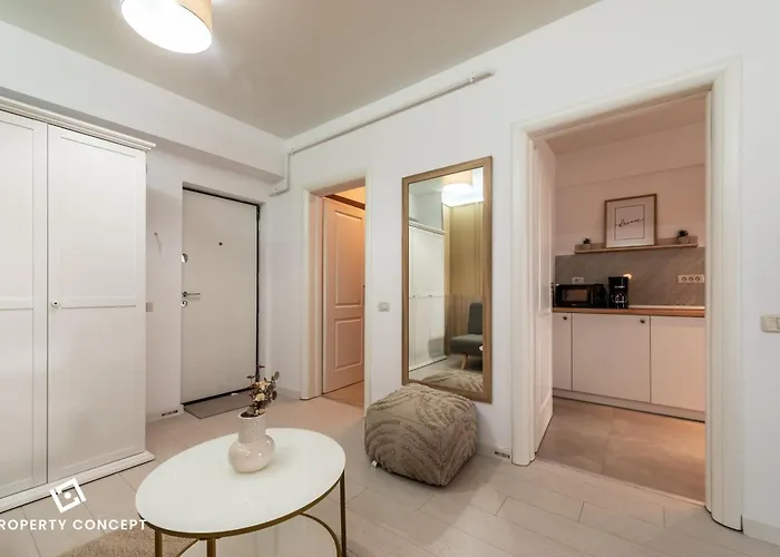 Near Unirii Square & Old Town * Bucareste