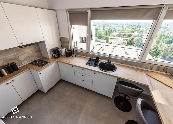 Near Unirii Square & Old Town Bucareste