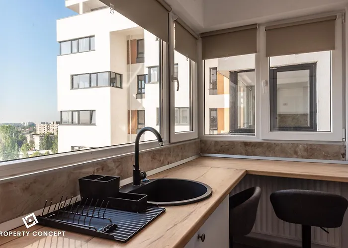 Near Unirii Square & Old Town * Bucareste