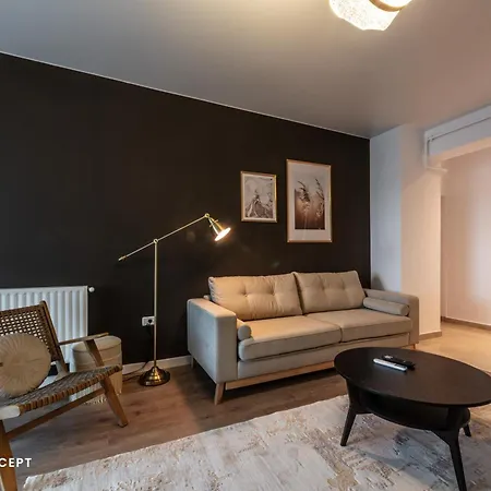 Near Unirii Square & Old Town Апартаменты