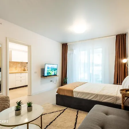 Near Unirii Square & Old Town Апартаменты