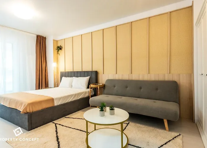 Near Unirii Square & Old Town * 布加勒斯特