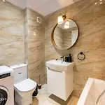 Apartamento Near Unirii Square & Old Town Bucareste