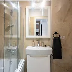 Near Unirii Square & Old Town Bucareste