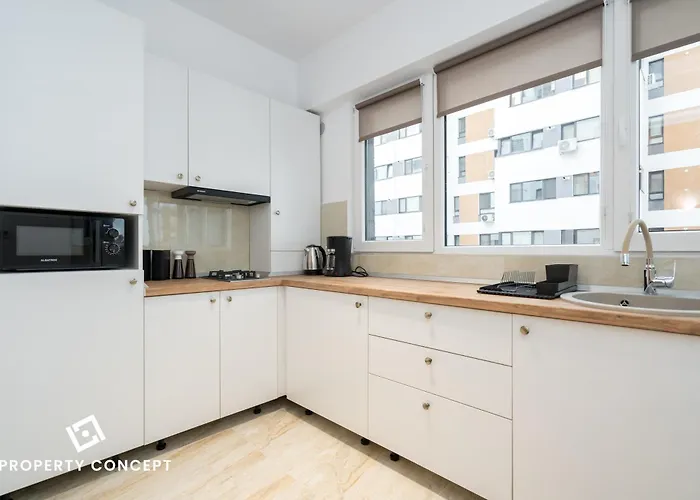 Near Unirii Square & Old Town בוקרשט