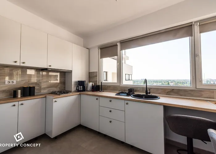 Near Unirii Square & Old Town * בוקרשט