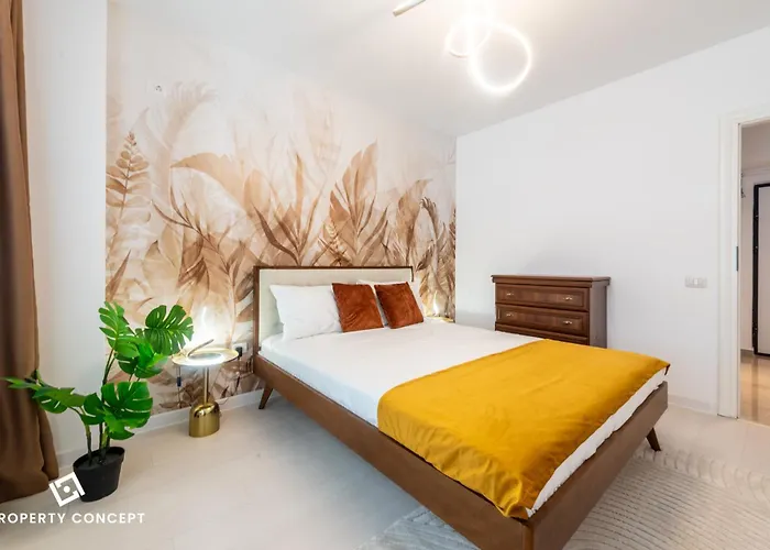 Near Unirii Square & Old Town * בוקרשט